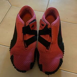 Y2k Puma Mostro sneakers